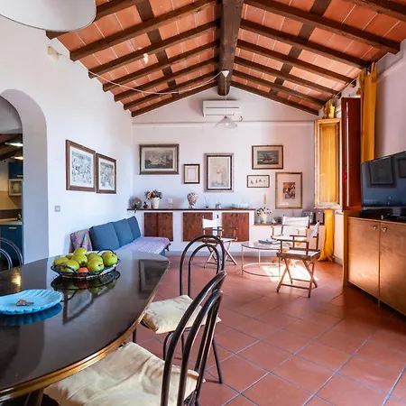 Ferienhaus Fantastica Casa Sul Mare Con Giardino Privato